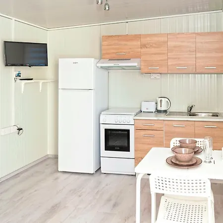Vandrerhjem The Harbour Private Cabins And