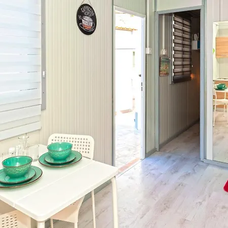 The Harbour Private Cabins And * Protaras