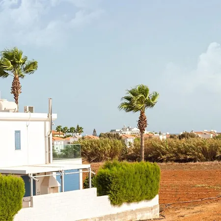 The Harbour Private Cabins And Hostel *